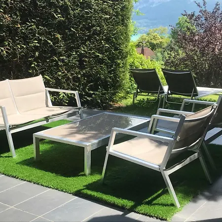 Terrasse Et Jardin * Sévrier
